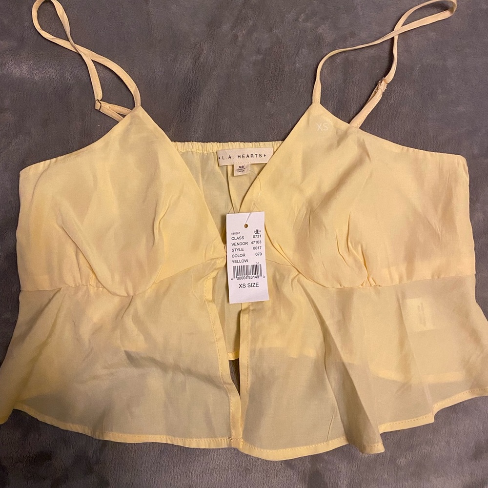 L.A hearts cropped split front cami. Size xs
